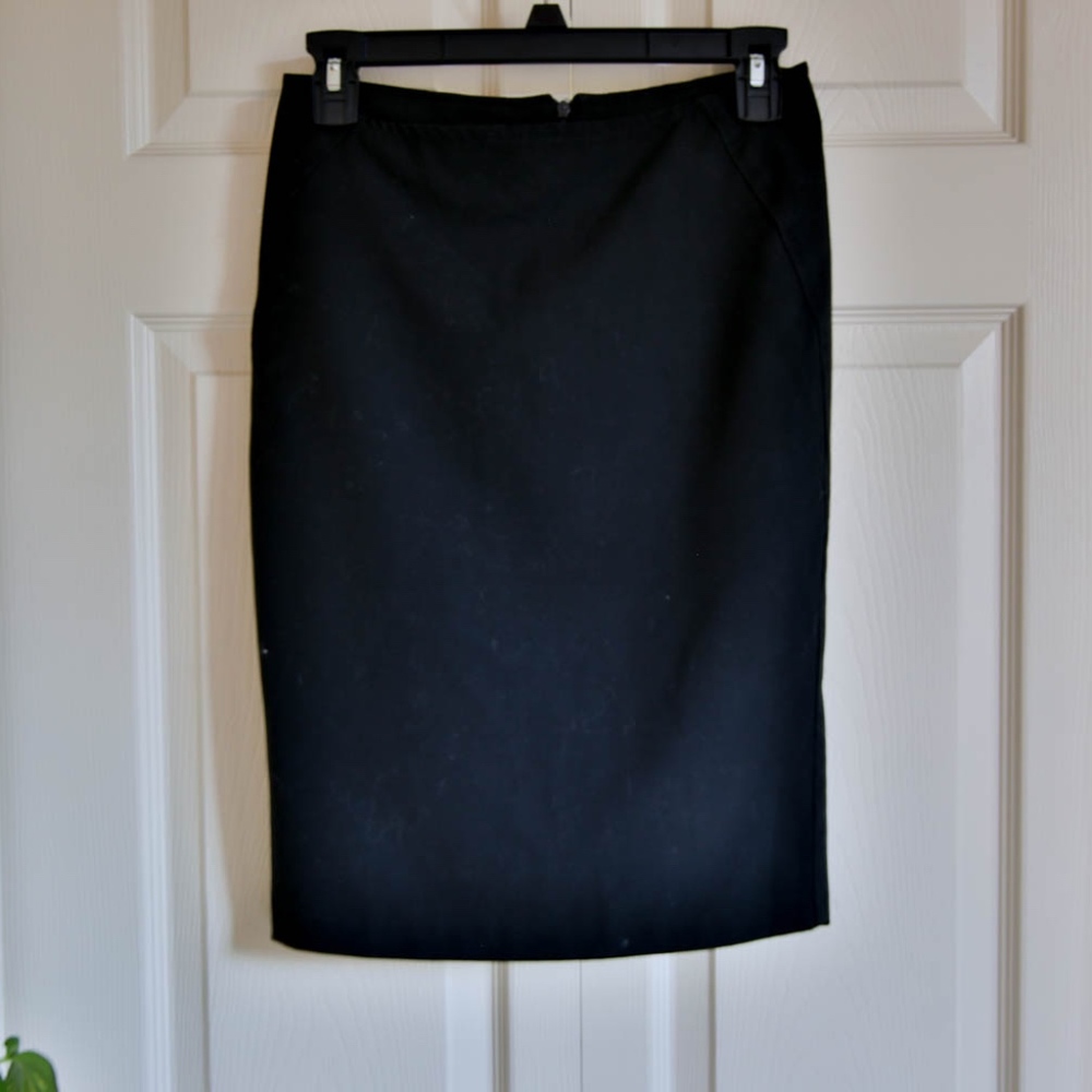 black skirt